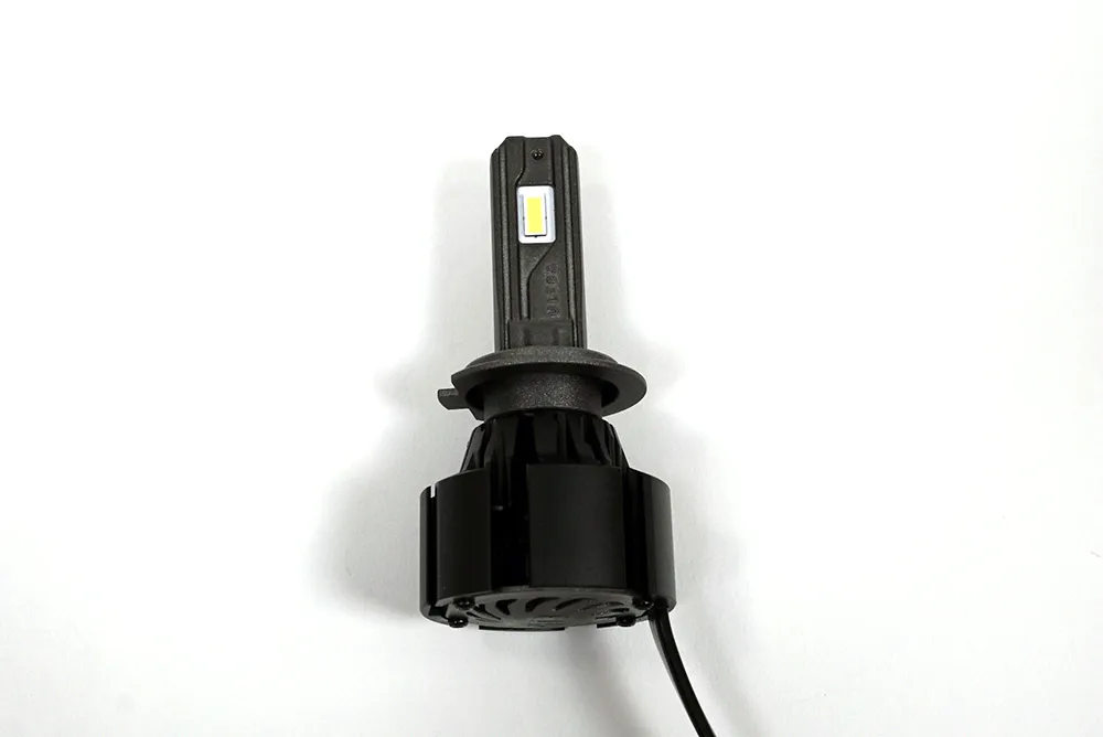 GTR Lighting Ultra Series 2 LED bulb close-up