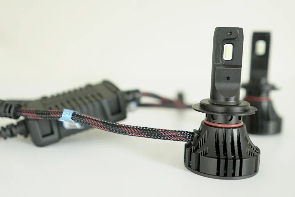 Nineo II LED kit and packaging