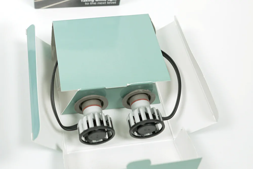Philips Ultinon Pro5000 bulbs in their retail tray